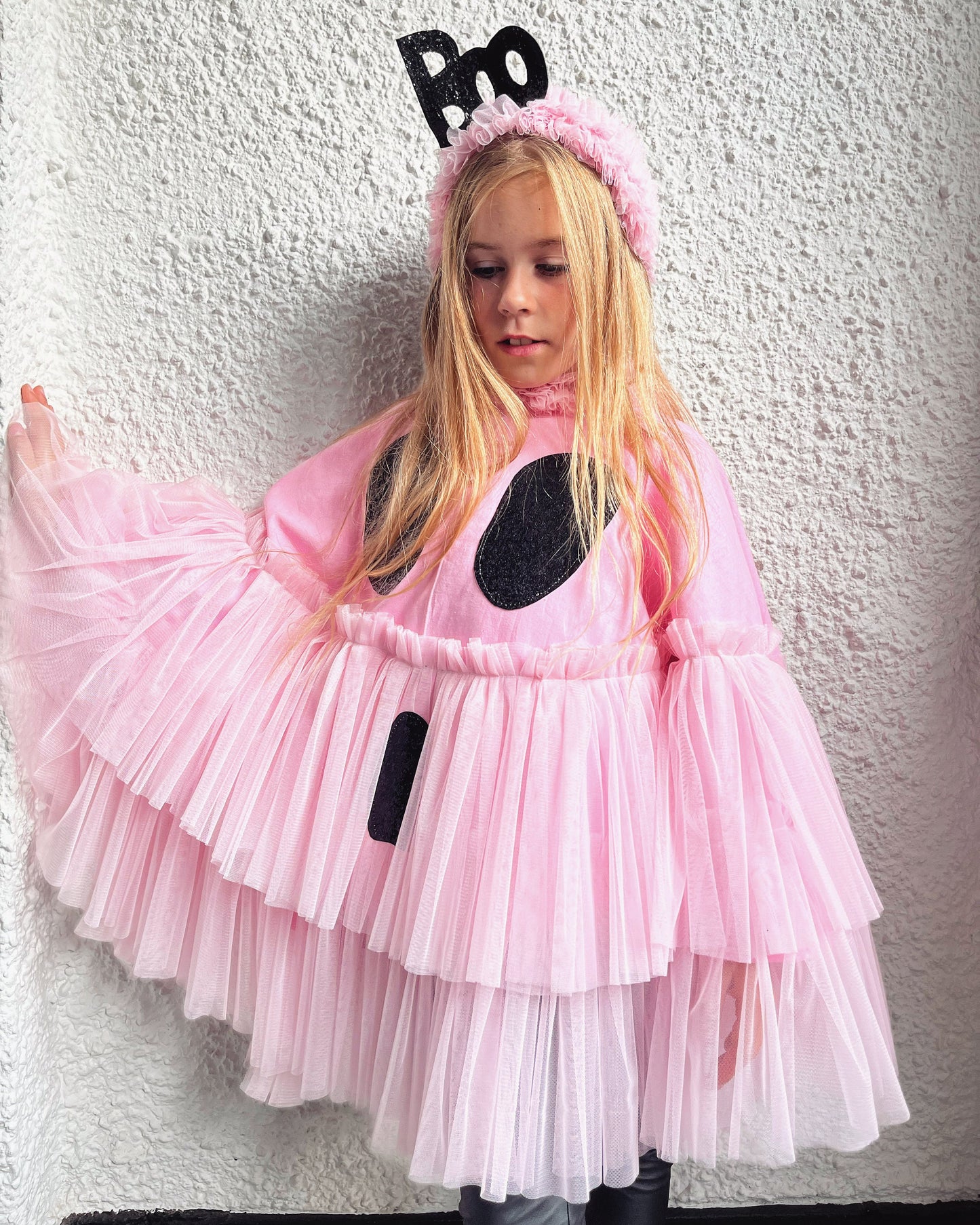 Ghost tie back cape in pink