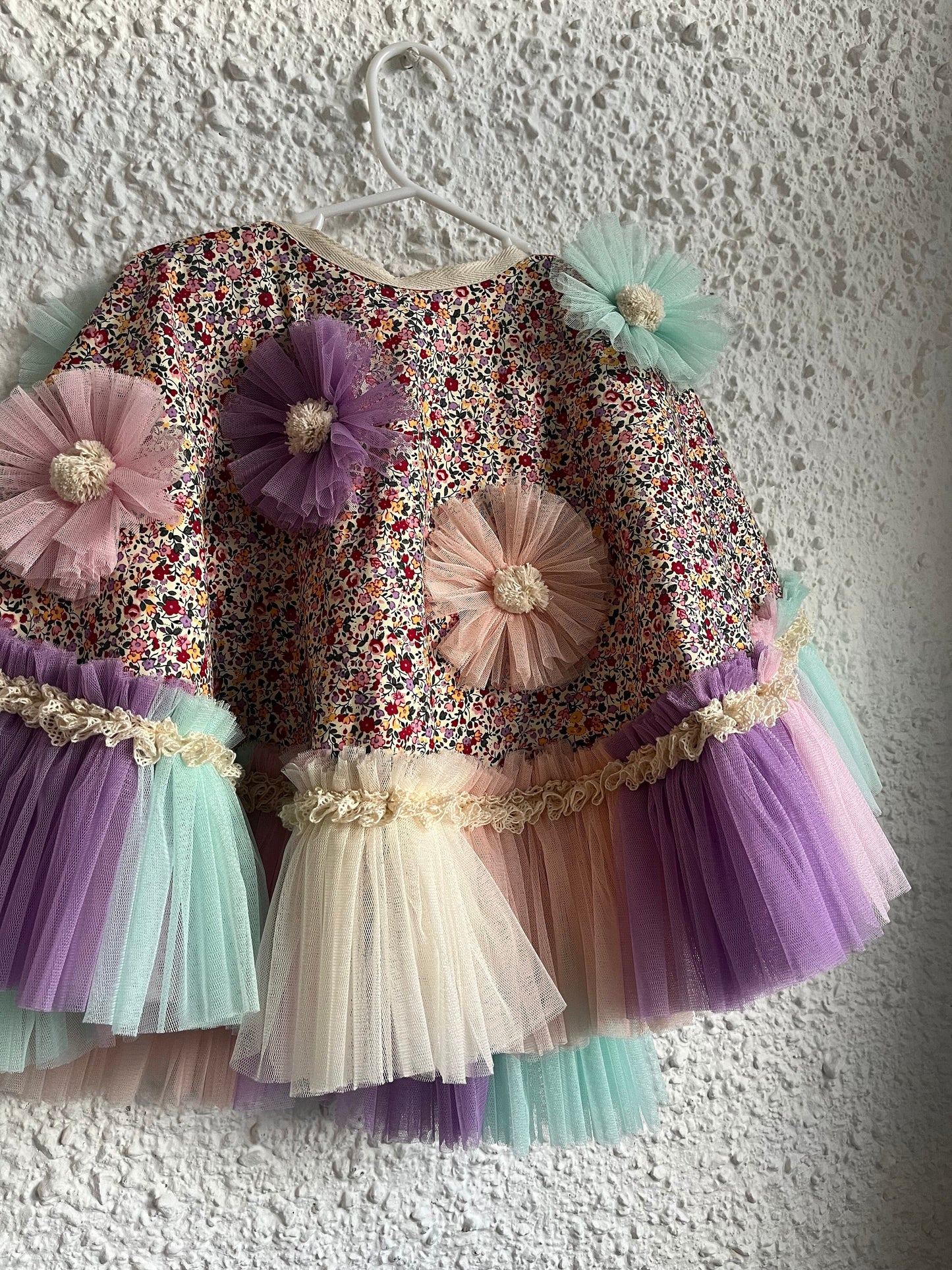 Ditsy floral frill cape in pink