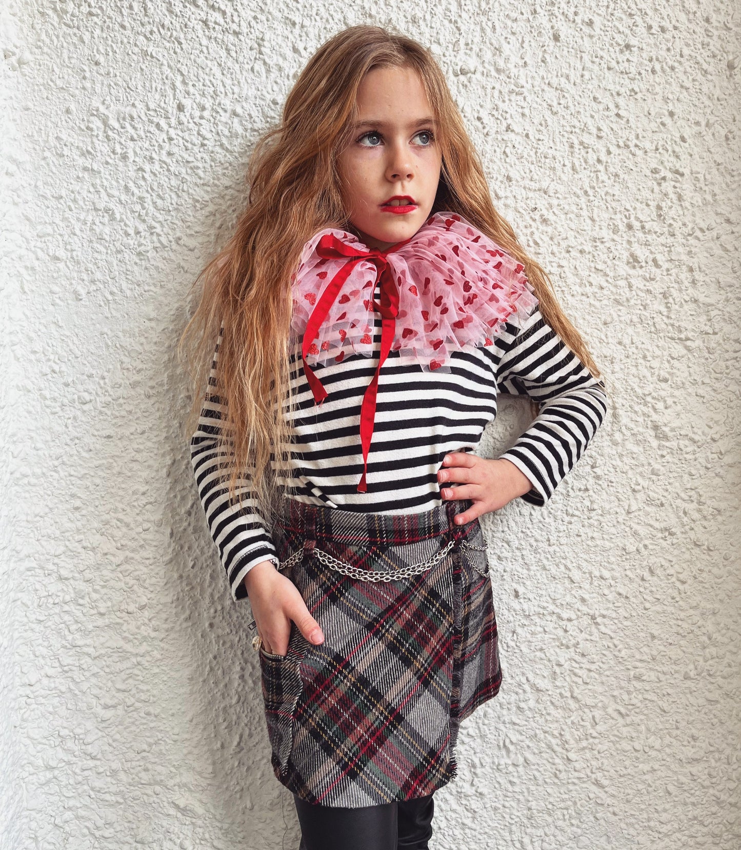 pink/red heart ruffle collar