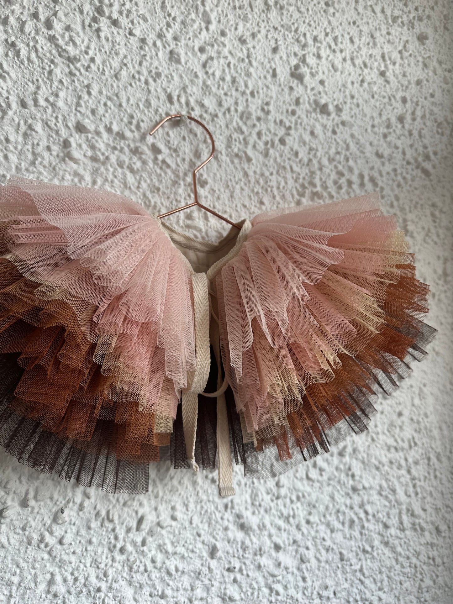 Autumnal ruffle oversized collar