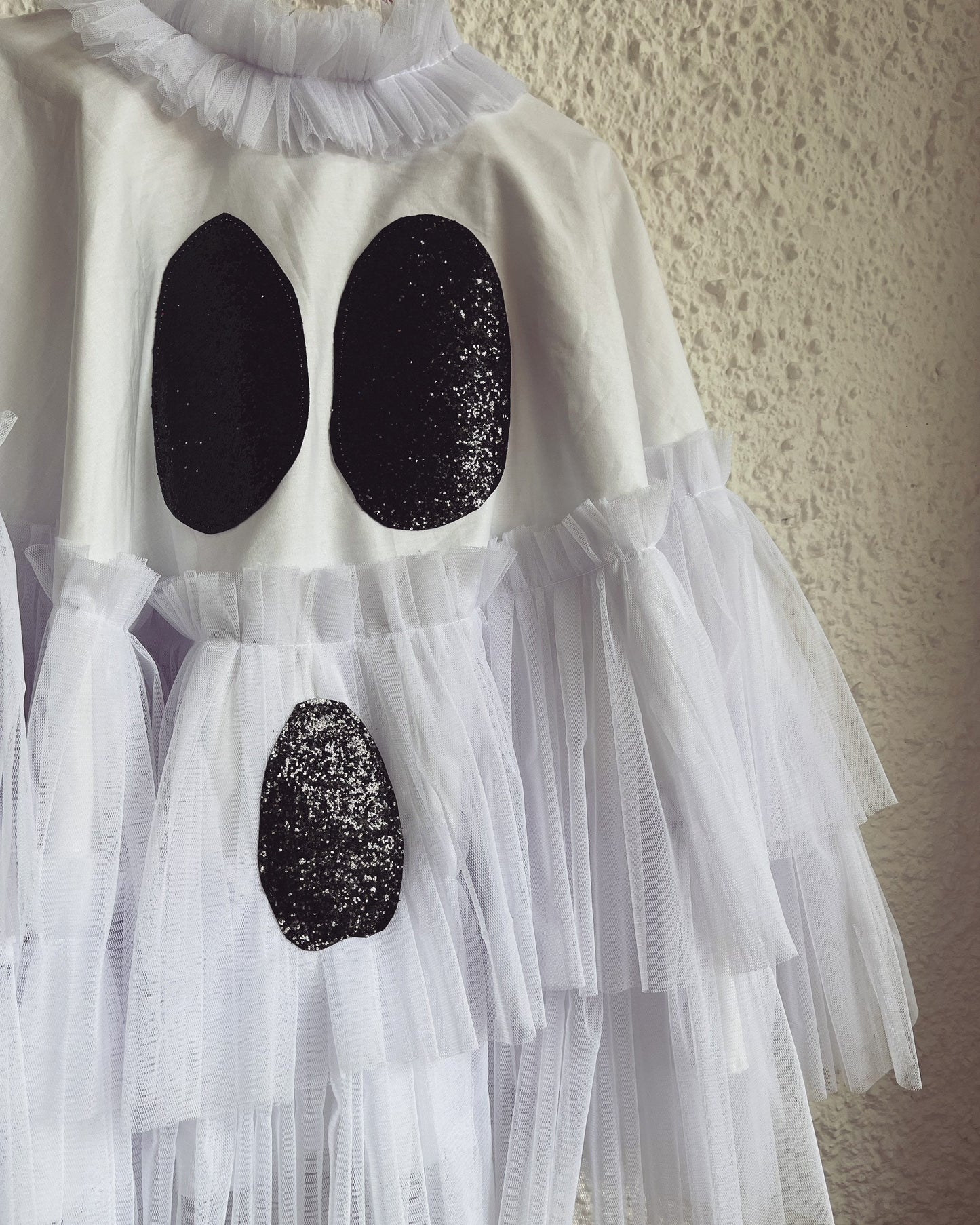 mini ghost tie back cape