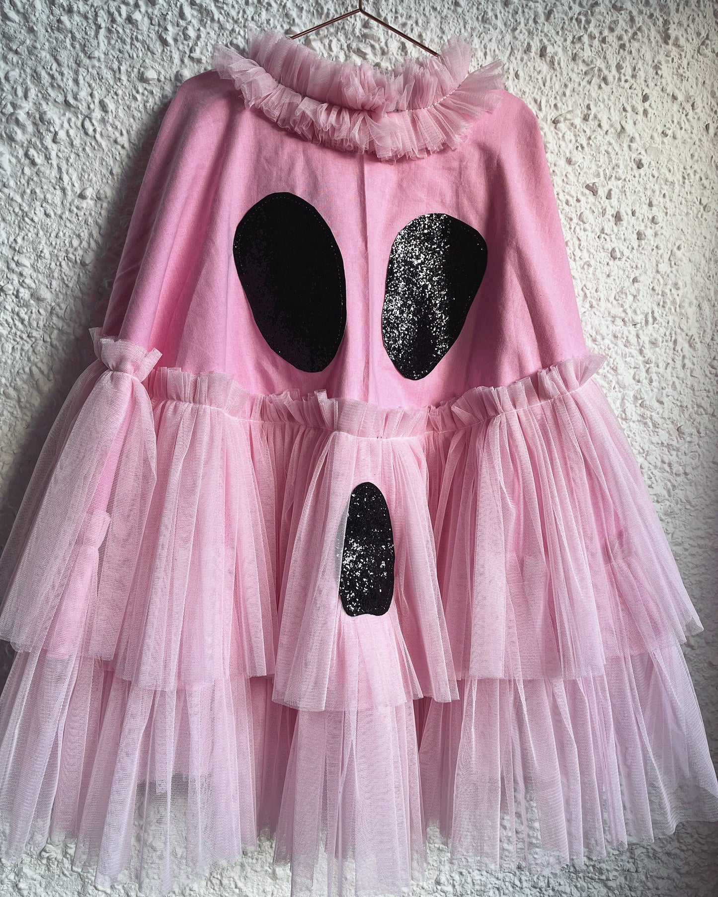 Ghost tie back cape in pink