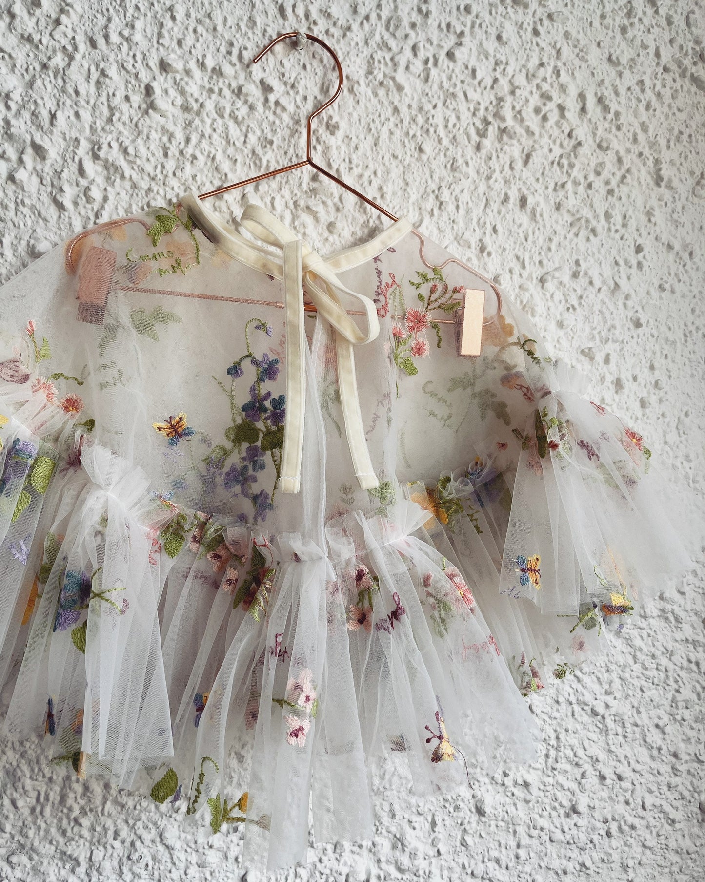 floral embroidered cape in off white