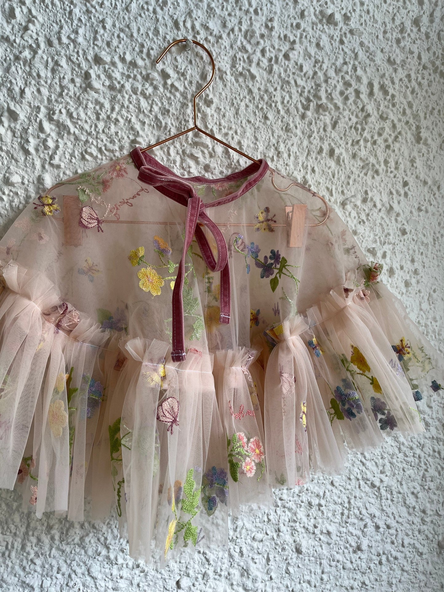 floral embroidered cape in pink