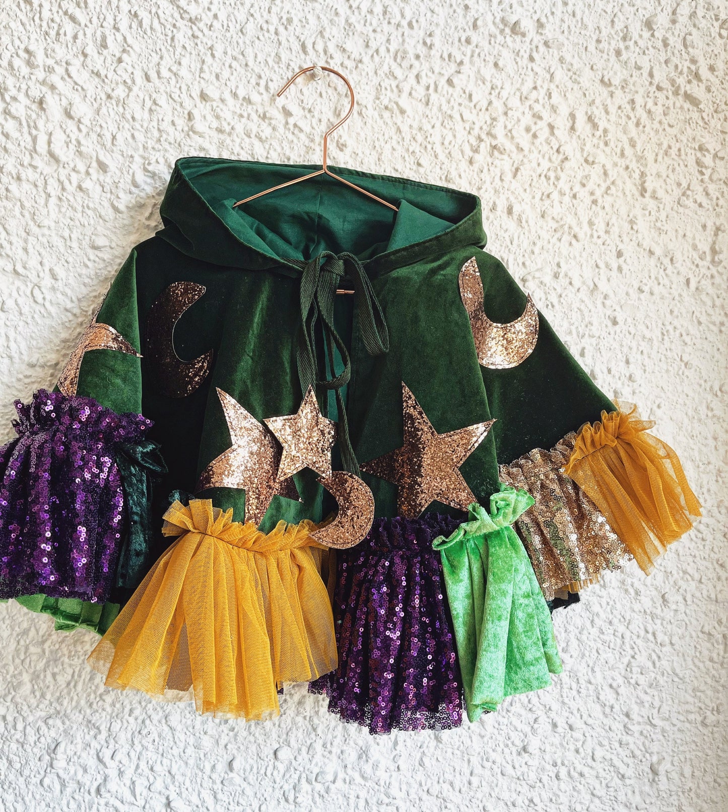 winnie sanderson limited edition mini cape