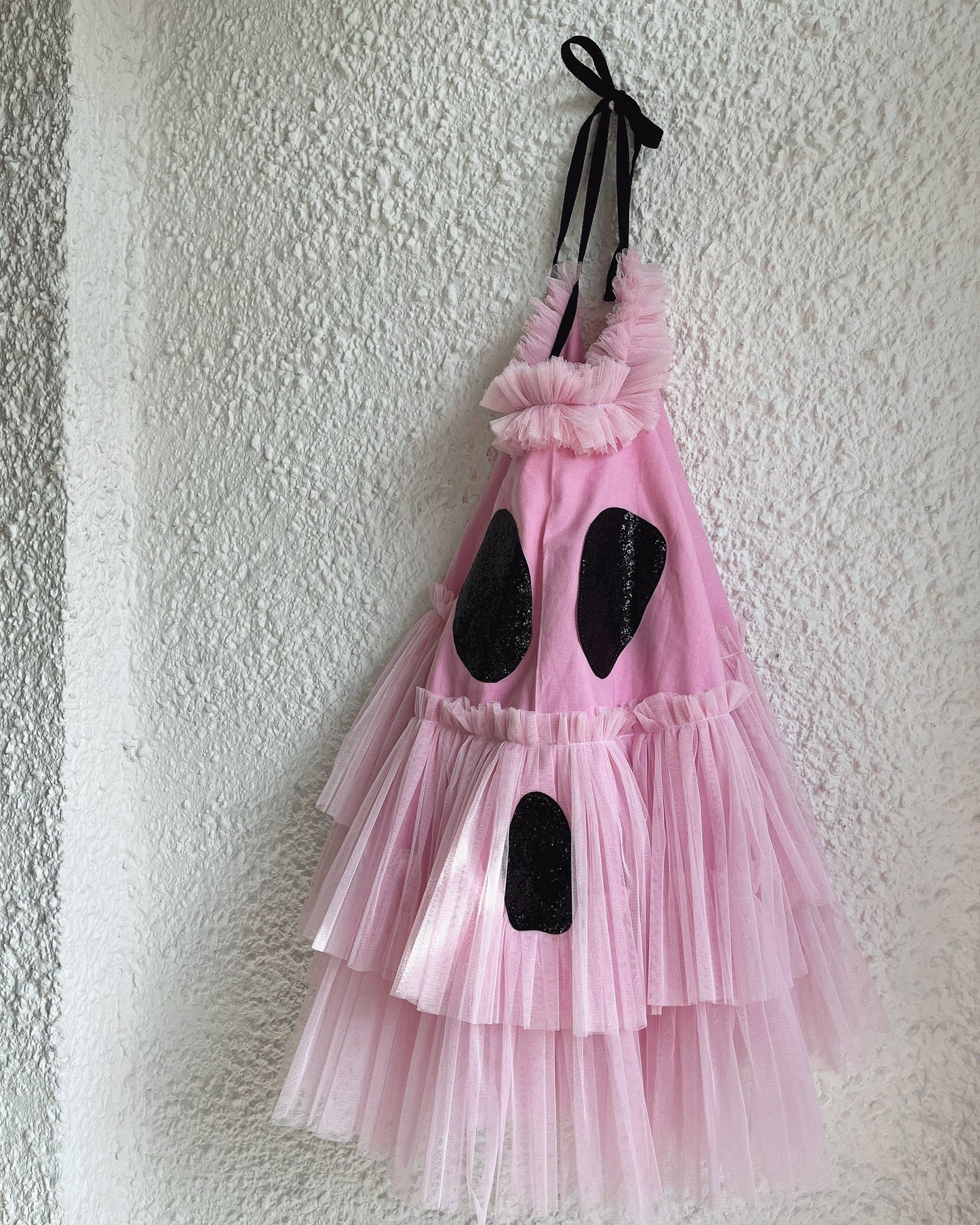 Ghost tie back cape in pink