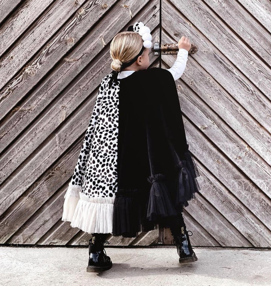 Long kid cruella cape