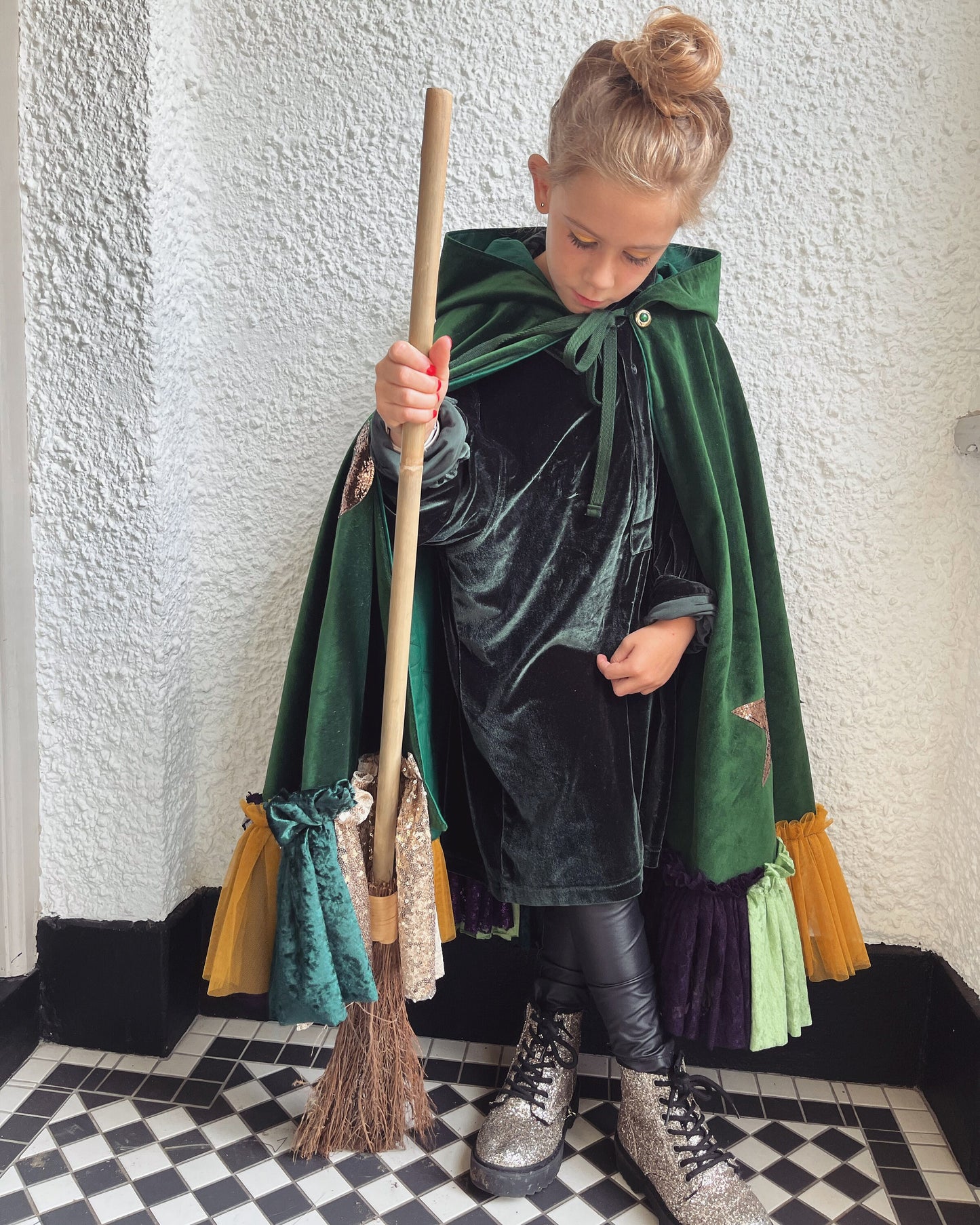 limited edition winifred sanderson hooded velvet cape