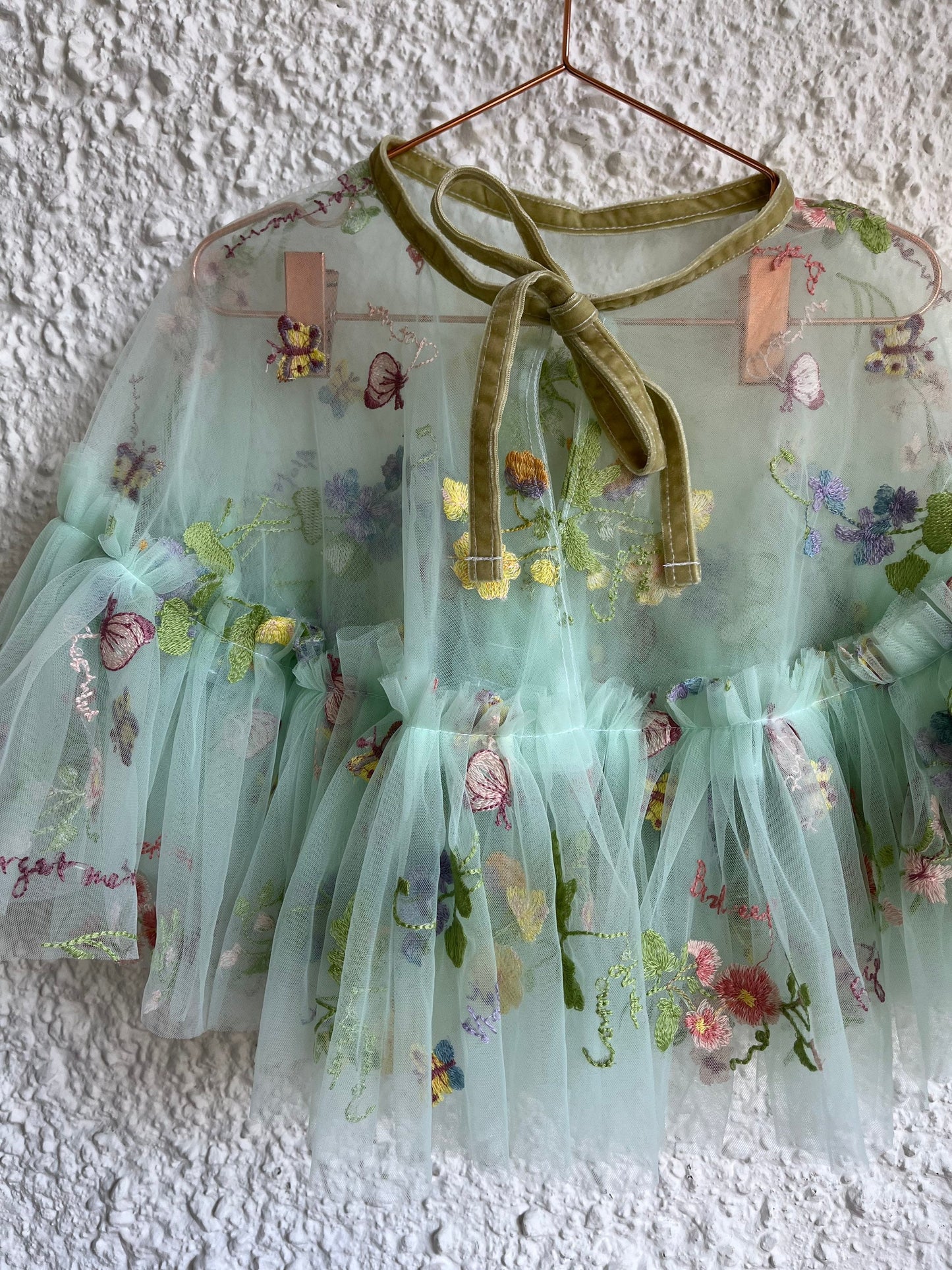 floral embroidered cape in green